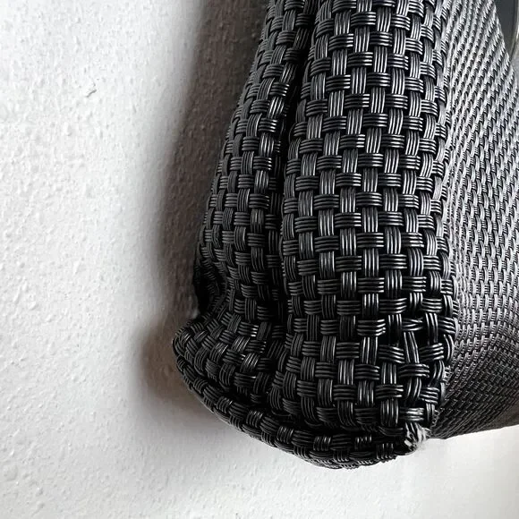 Chilewich Black Textured Shoulder Bag - Picture 7 of 10